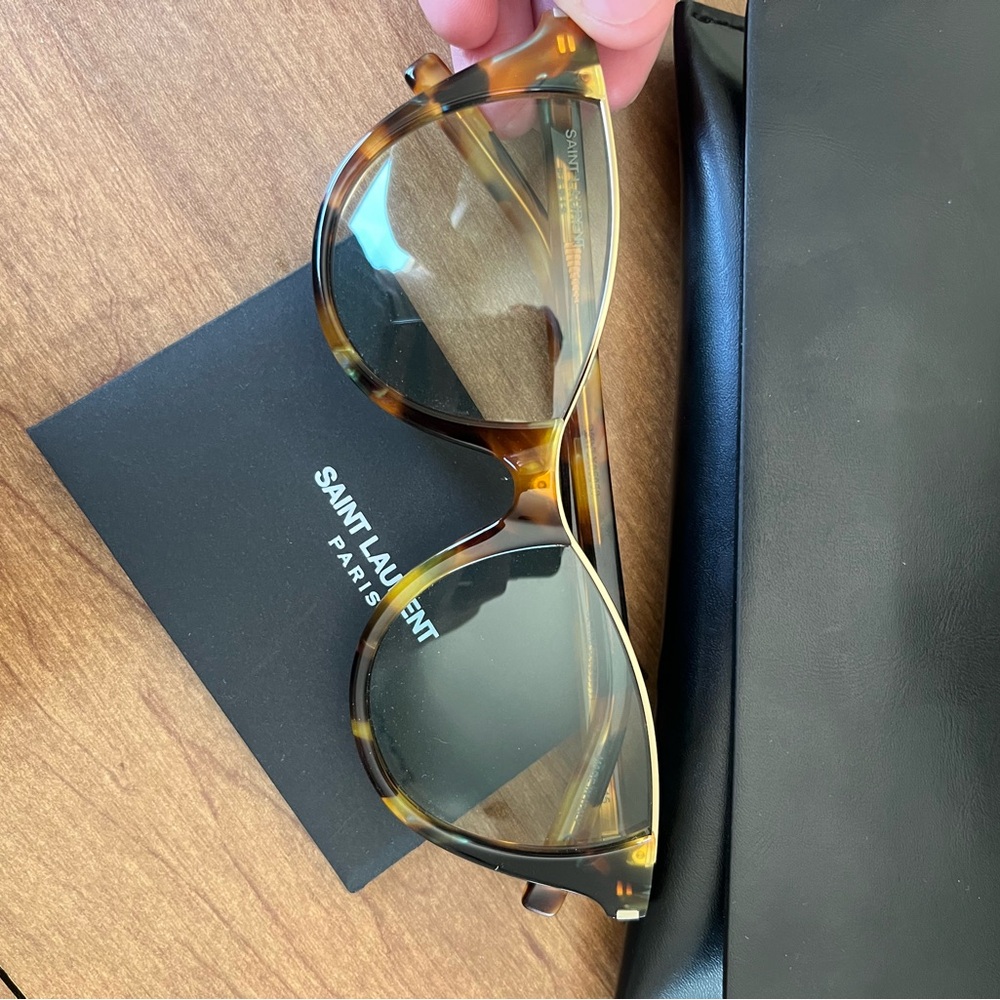 Saint Laurent sunglasses - Picture 2 of 4